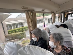 ②
