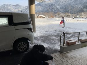 ④