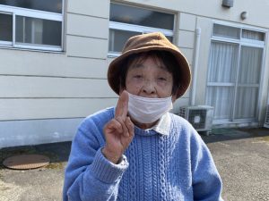 ②