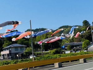 ②